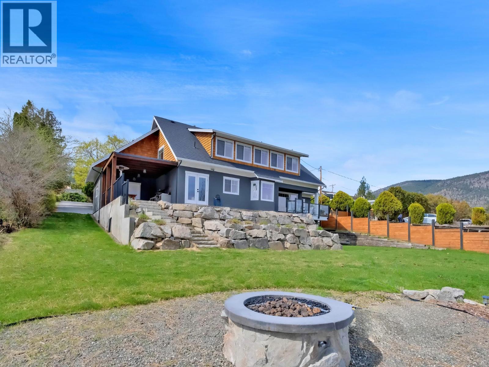  552 PINEVIEW Drive, Kaleden