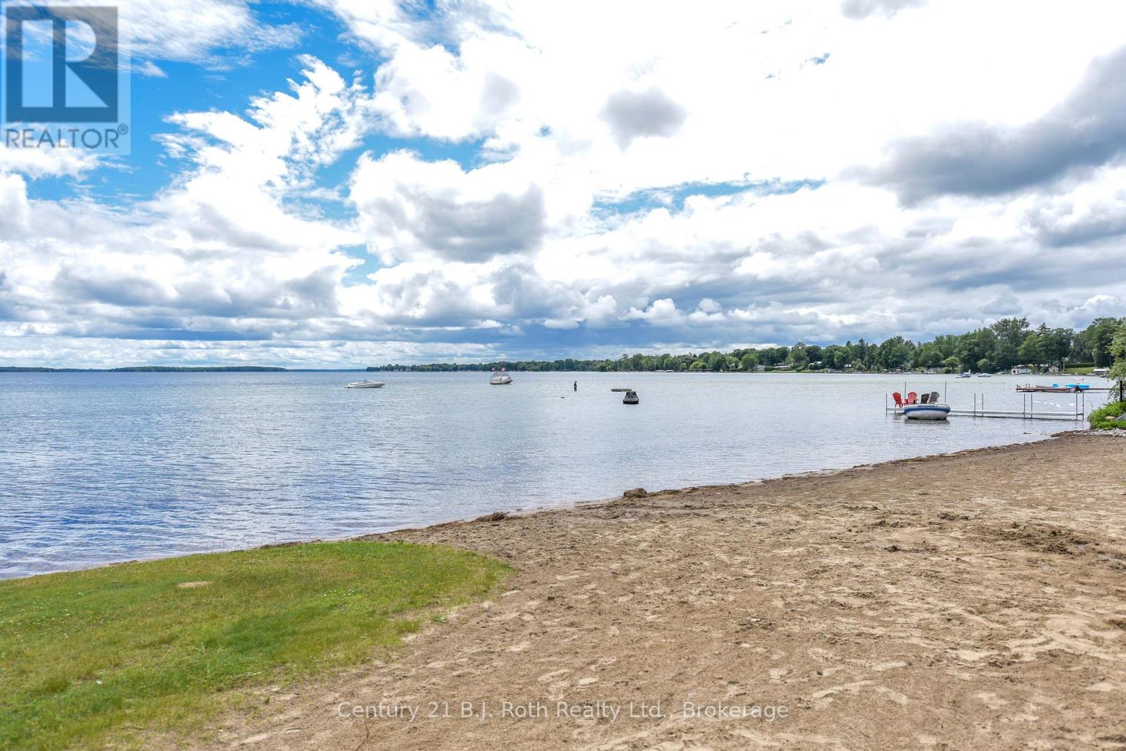 3319 BEACH CLUB BOULEVARD - 46