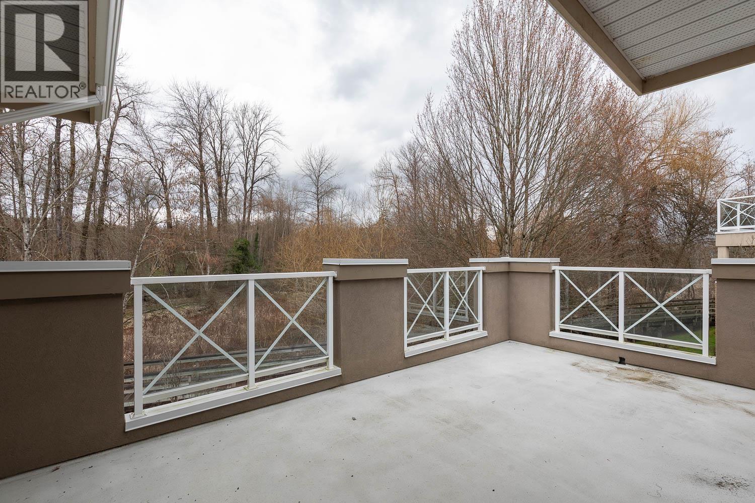 402 2559 PARKVIEW LANE, Port Coquitlam