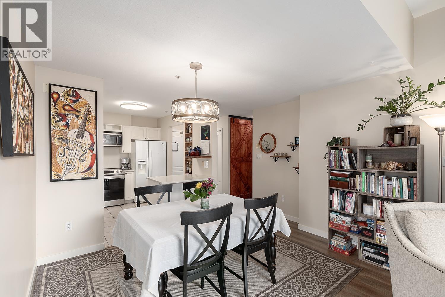 402 2559 PARKVIEW LANE, Port Coquitlam