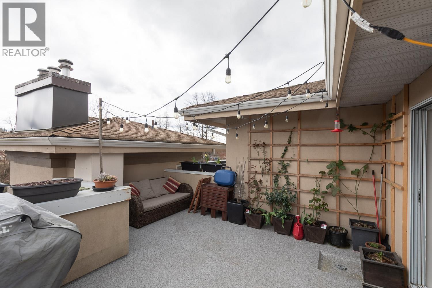 402 2559 PARKVIEW LANE, Port Coquitlam