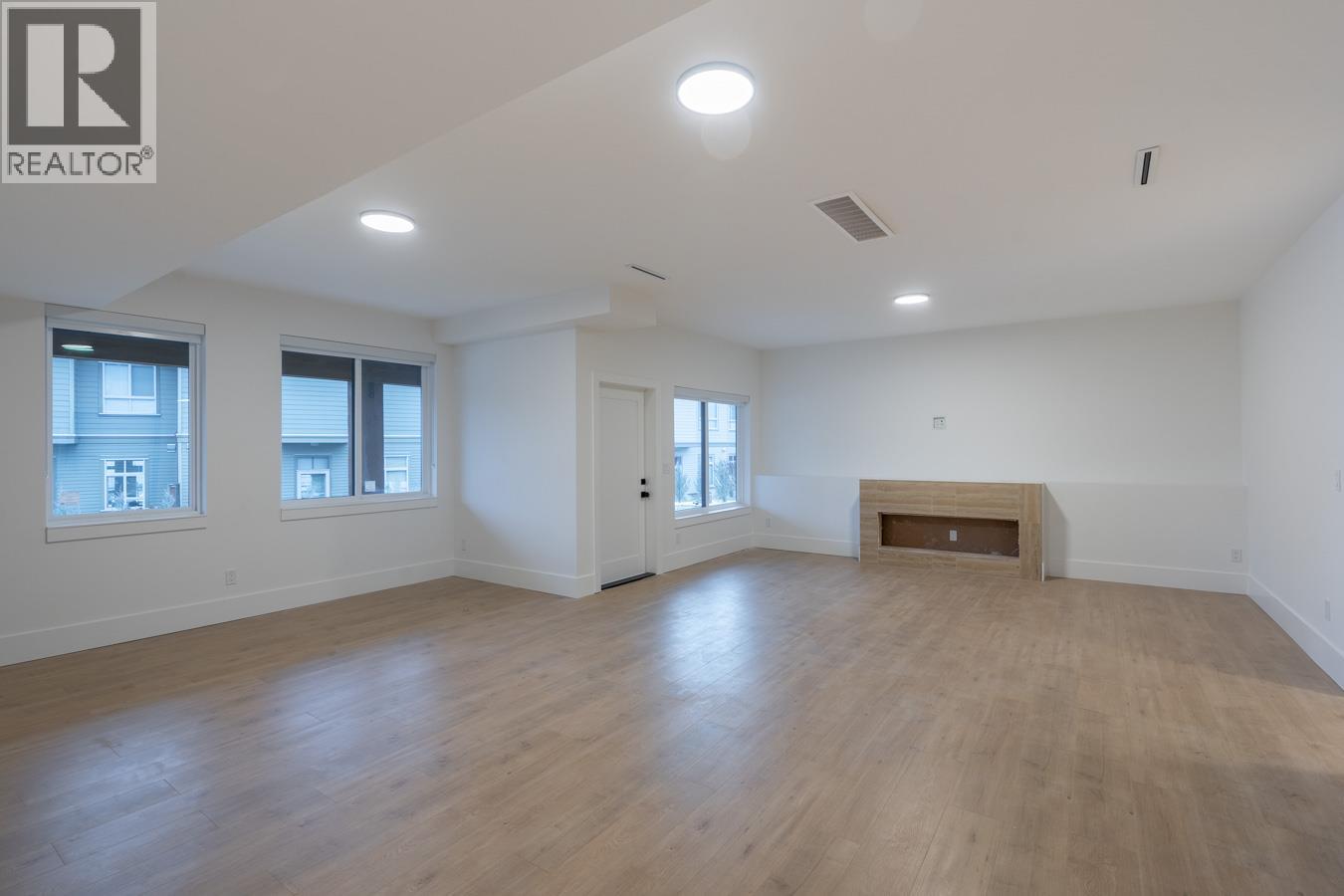 181 Holloway Drive - 32