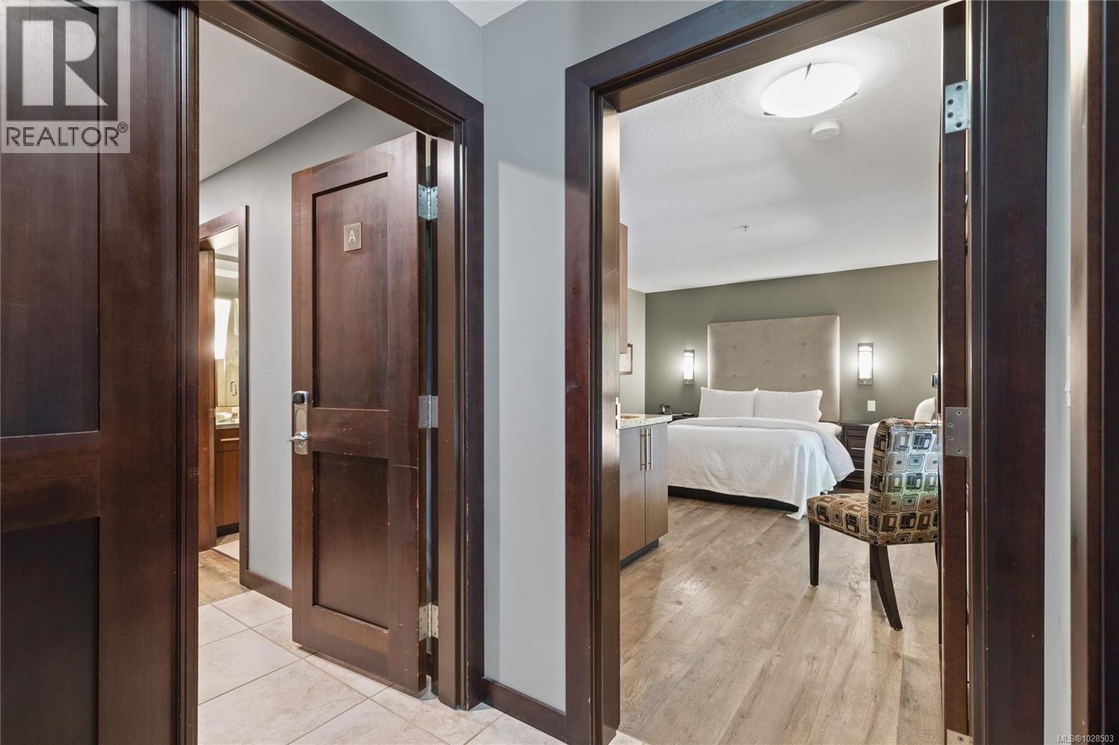 212 (SA1) 1175 Resort Dr, Parksville