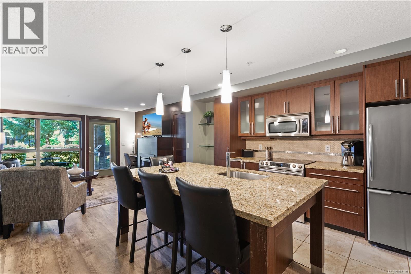 212 (SA1) 1175 Resort Dr, Parksville