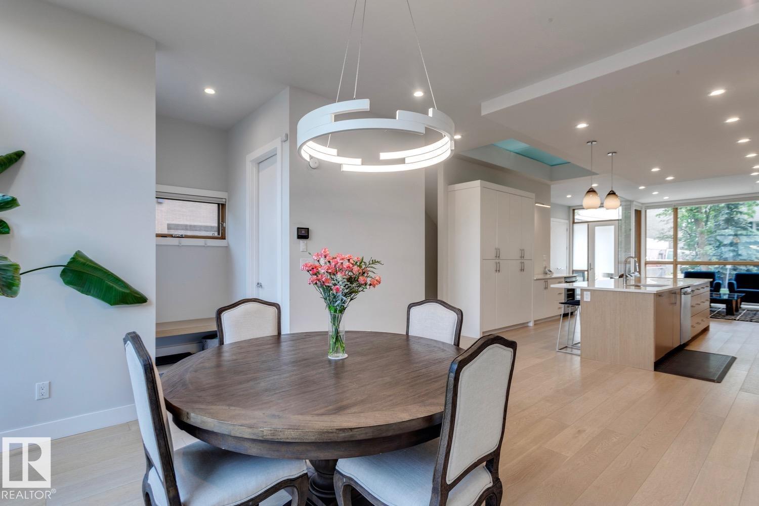 12420 103 AV NW, Edmonton