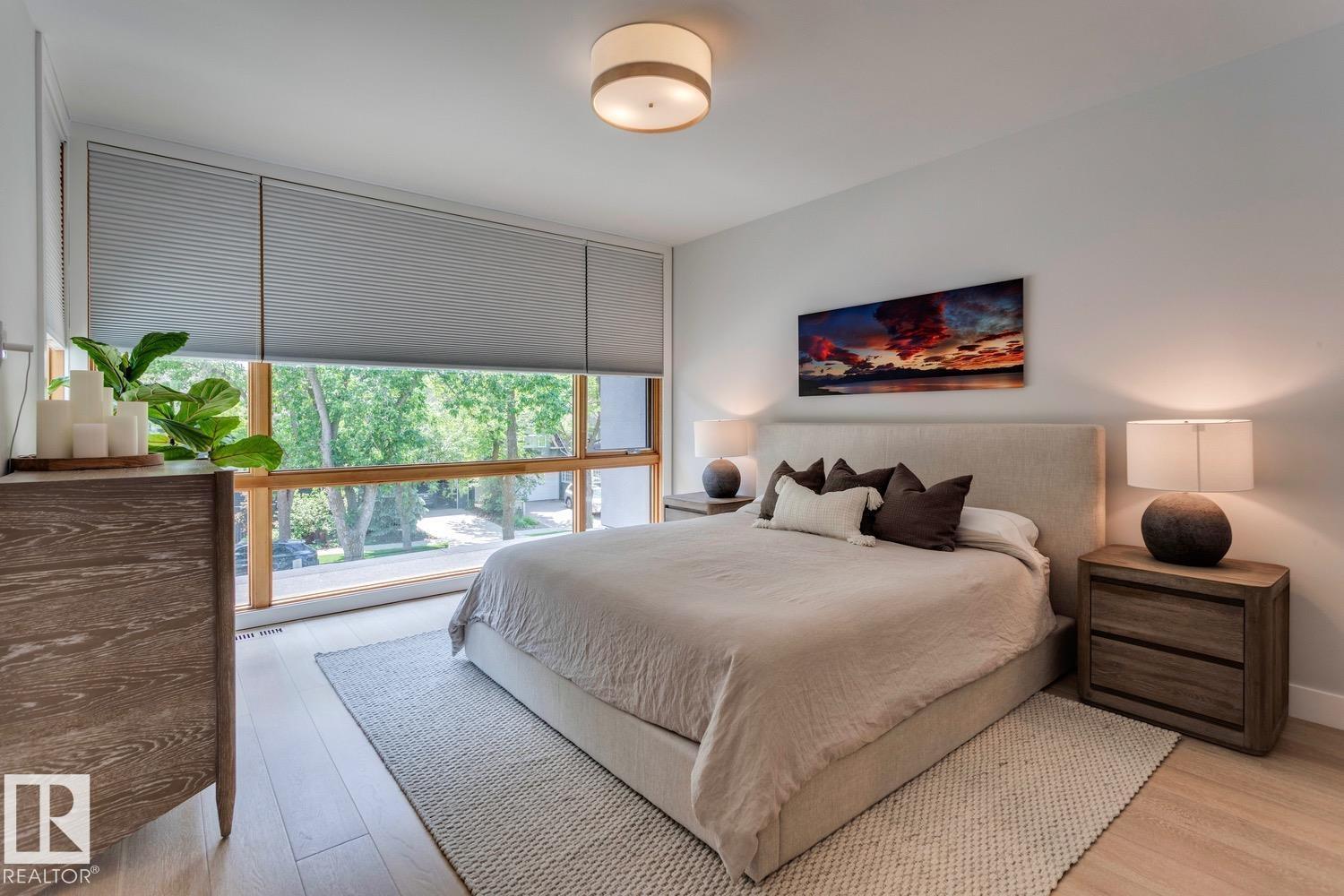 12420 103 AV NW, Edmonton