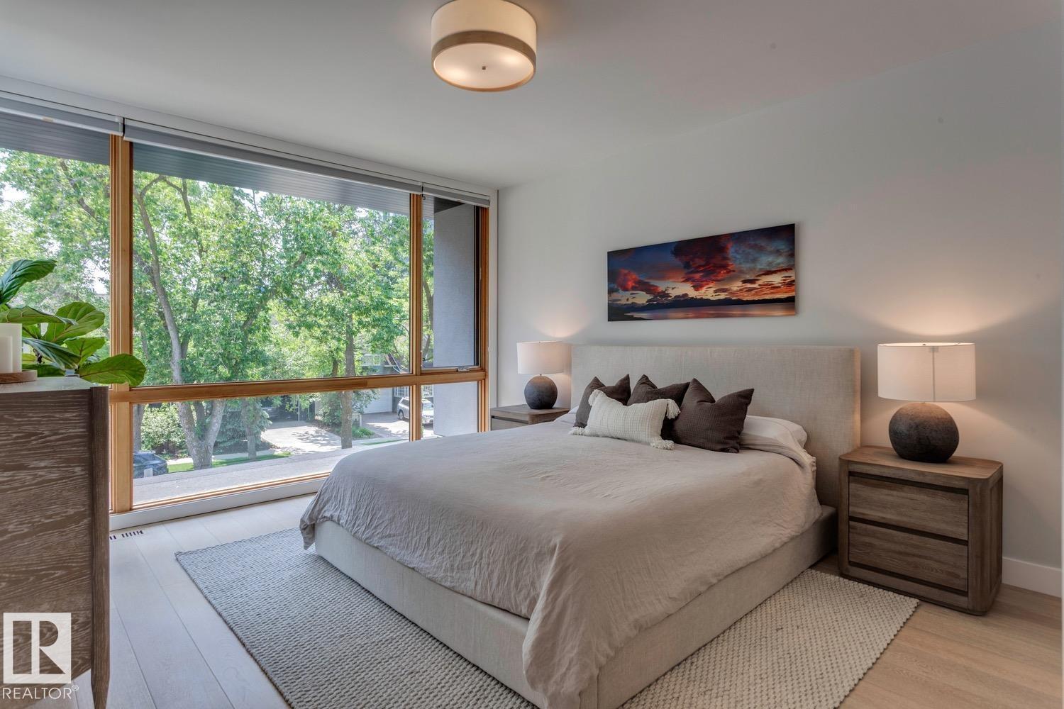 12420 103 AV NW, Edmonton