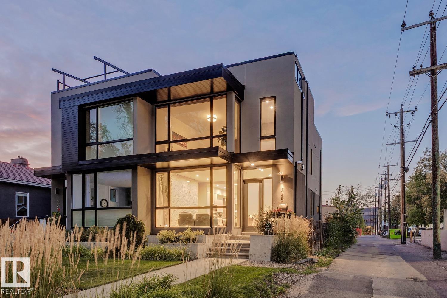 12420 103 AV NW, Edmonton