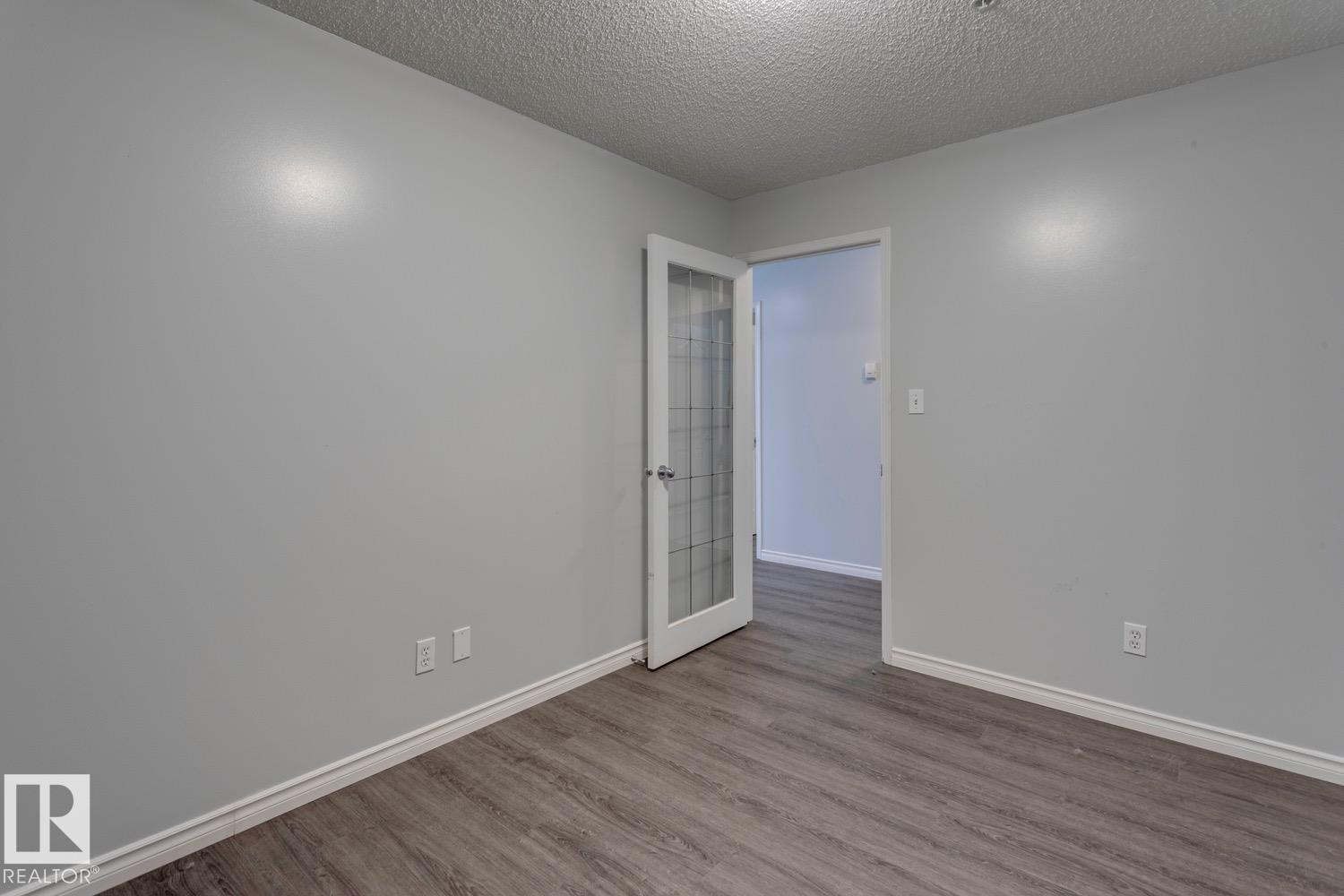 #300 10311 111 ST NW - 22