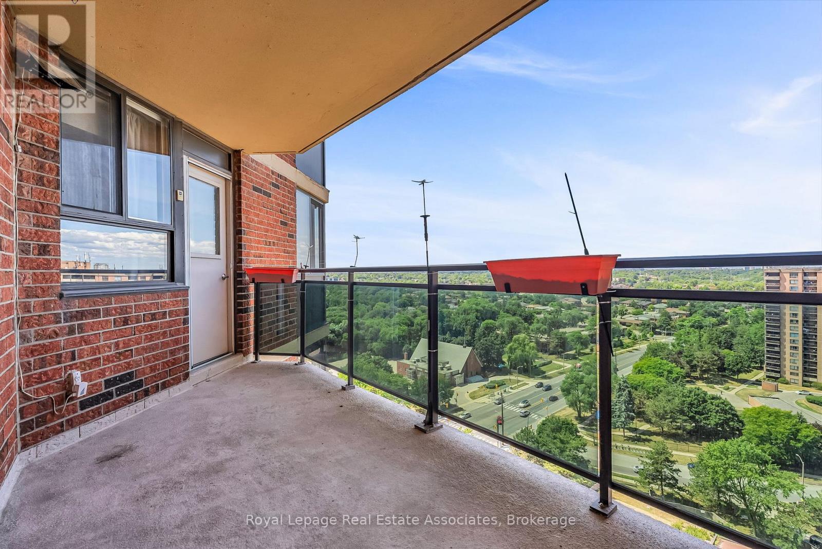 #1907 234 ALBION ROAD - 25