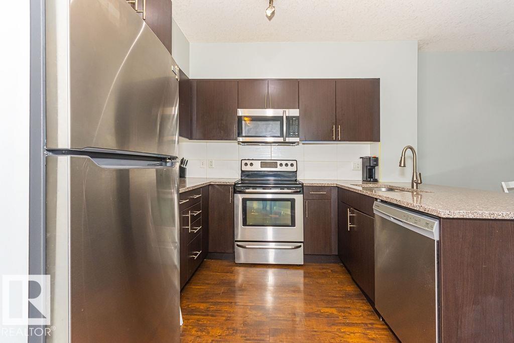 #1404 10152 104 ST NW - 6