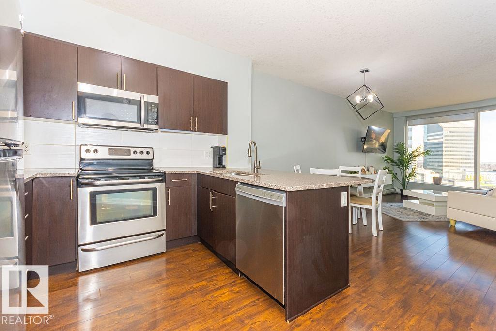 #1404 10152 104 ST NW - 8
