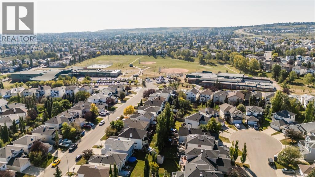 Single Family House for Sale in  Hidden Ranch Crescent NW Hidden Valley Calgary 