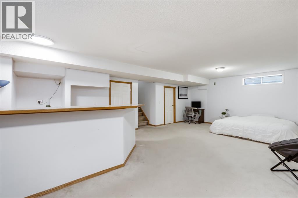 Single Family House for Sale in  Hidden Ranch Crescent NW Hidden Valley Calgary 