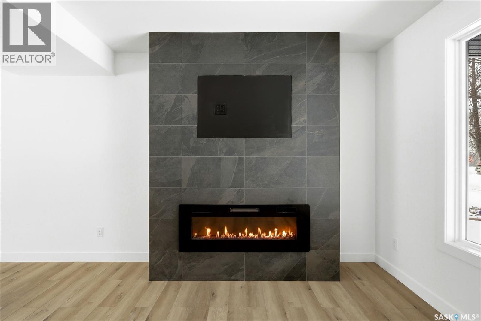 Single Family House 2 Level for Sale in  Thatcher ROAD Regina 