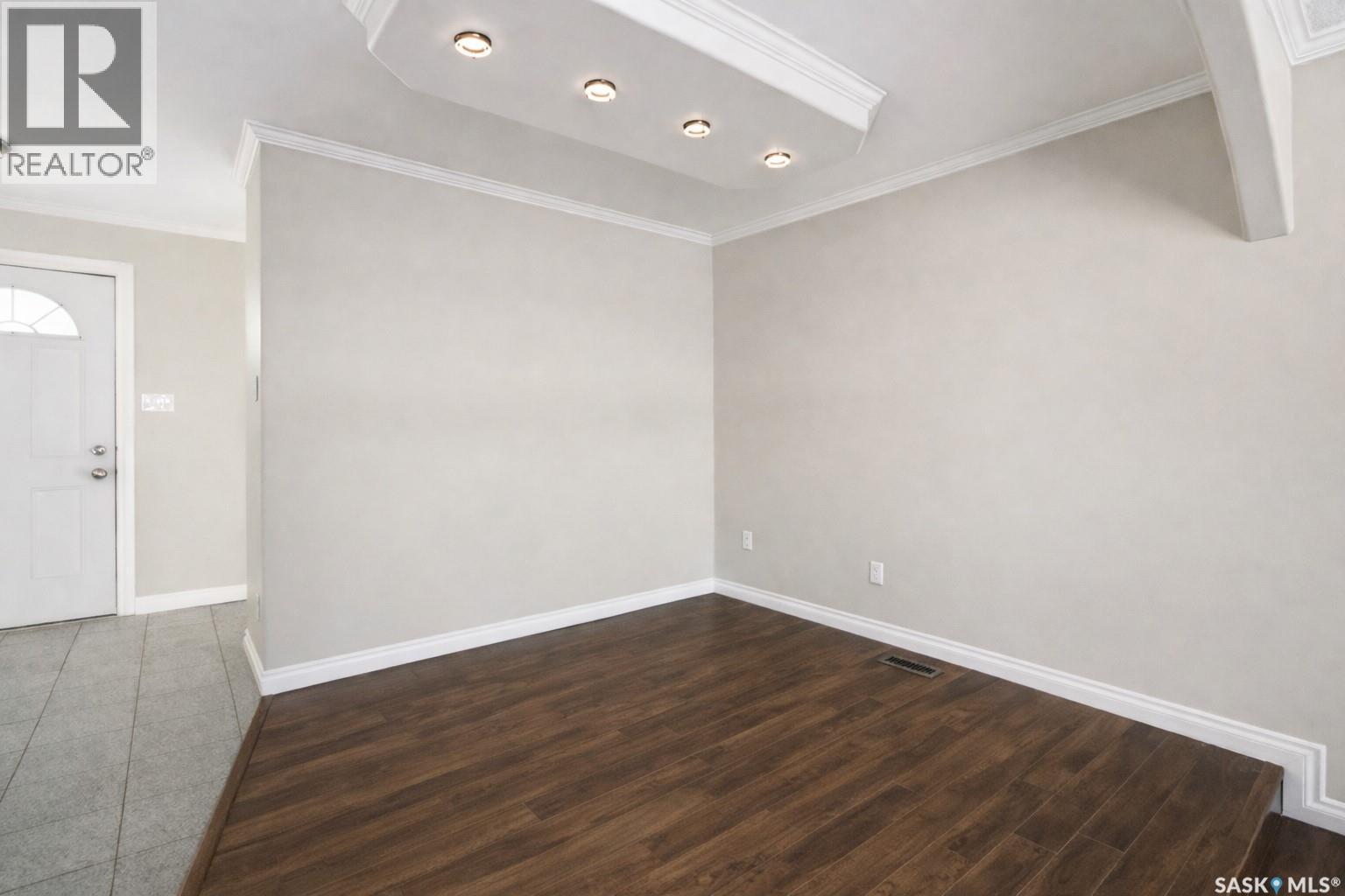 Single Family House for Sale in  Meglund PLACE Saskatoon 