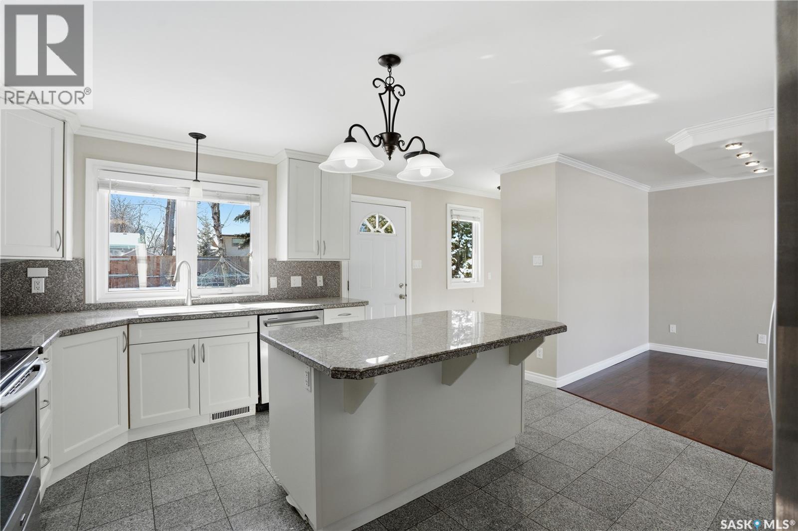 Single Family House for Sale in  Meglund PLACE Saskatoon 