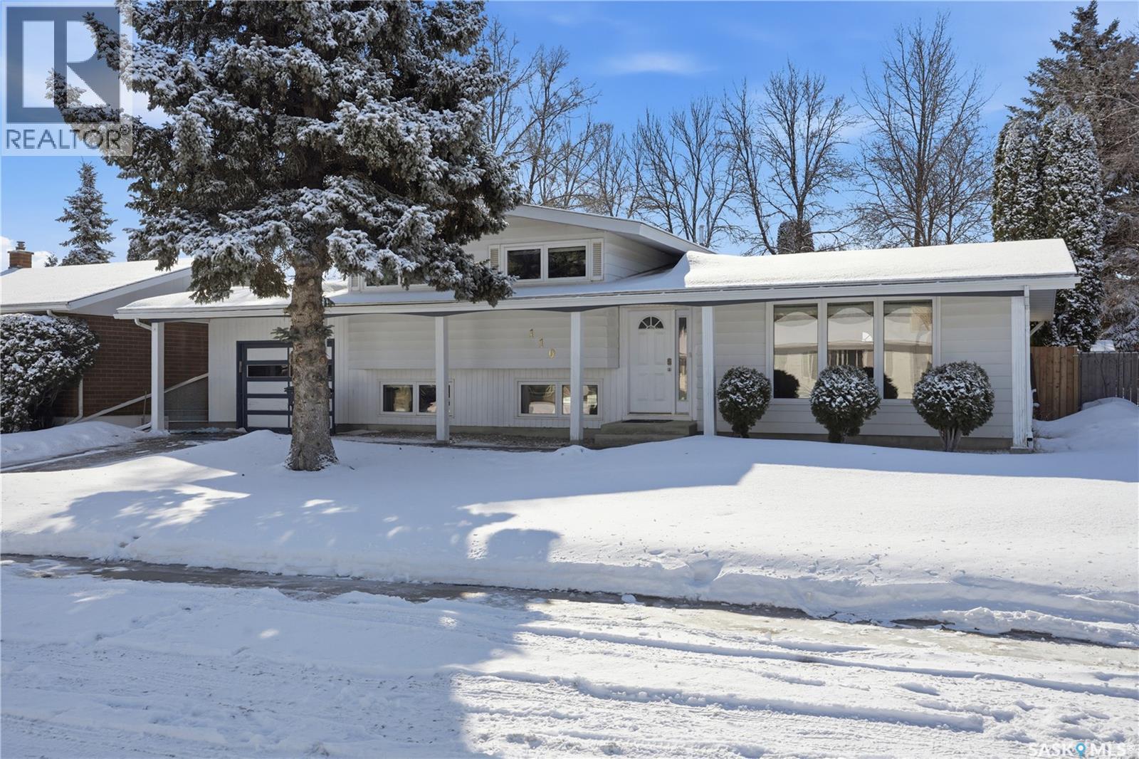 Single Family House for Sale in  Meglund PLACE Saskatoon 