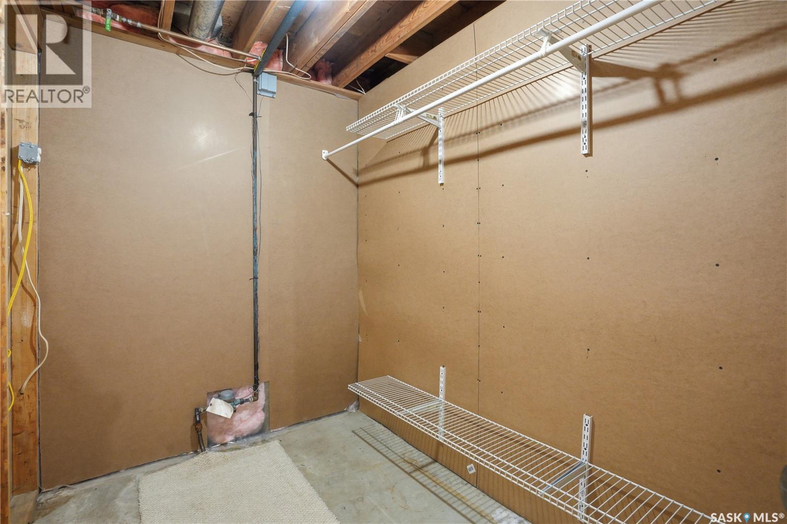 Single Family House for Sale in  Meglund PLACE Saskatoon 