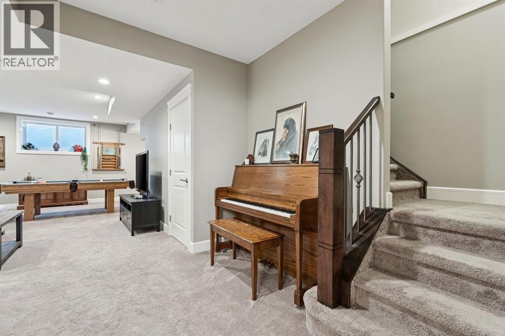 Single Family House for Sale in   Avenue NW Montgomery Calgary 