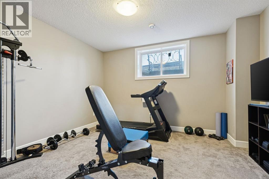 Single Family House for Sale in   Avenue NW Montgomery Calgary 