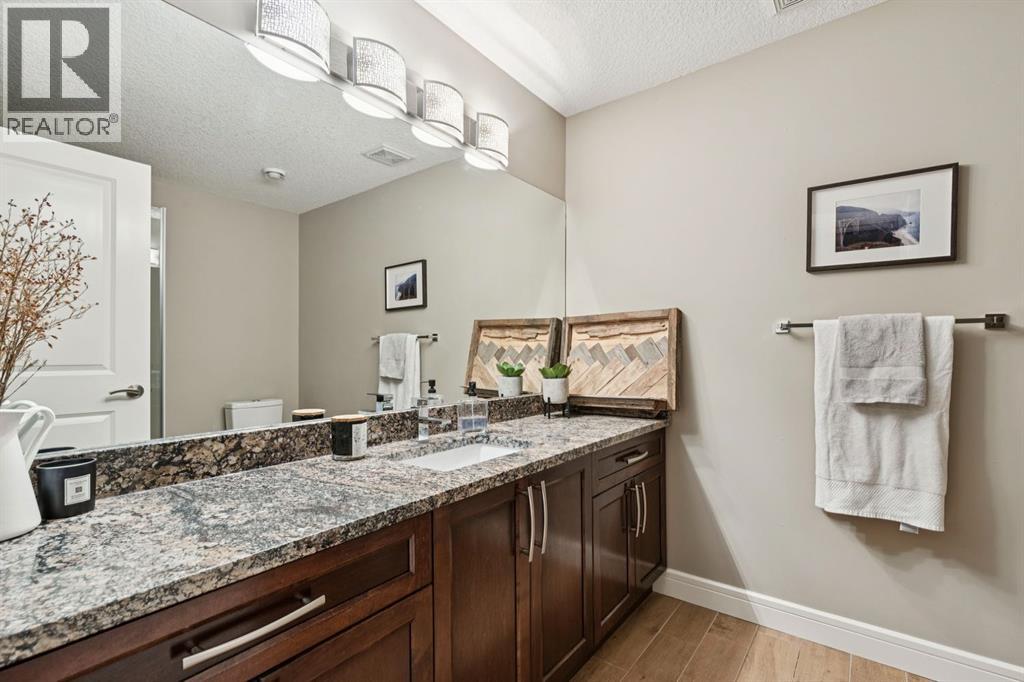 Single Family House for Sale in   Avenue NW Montgomery Calgary 