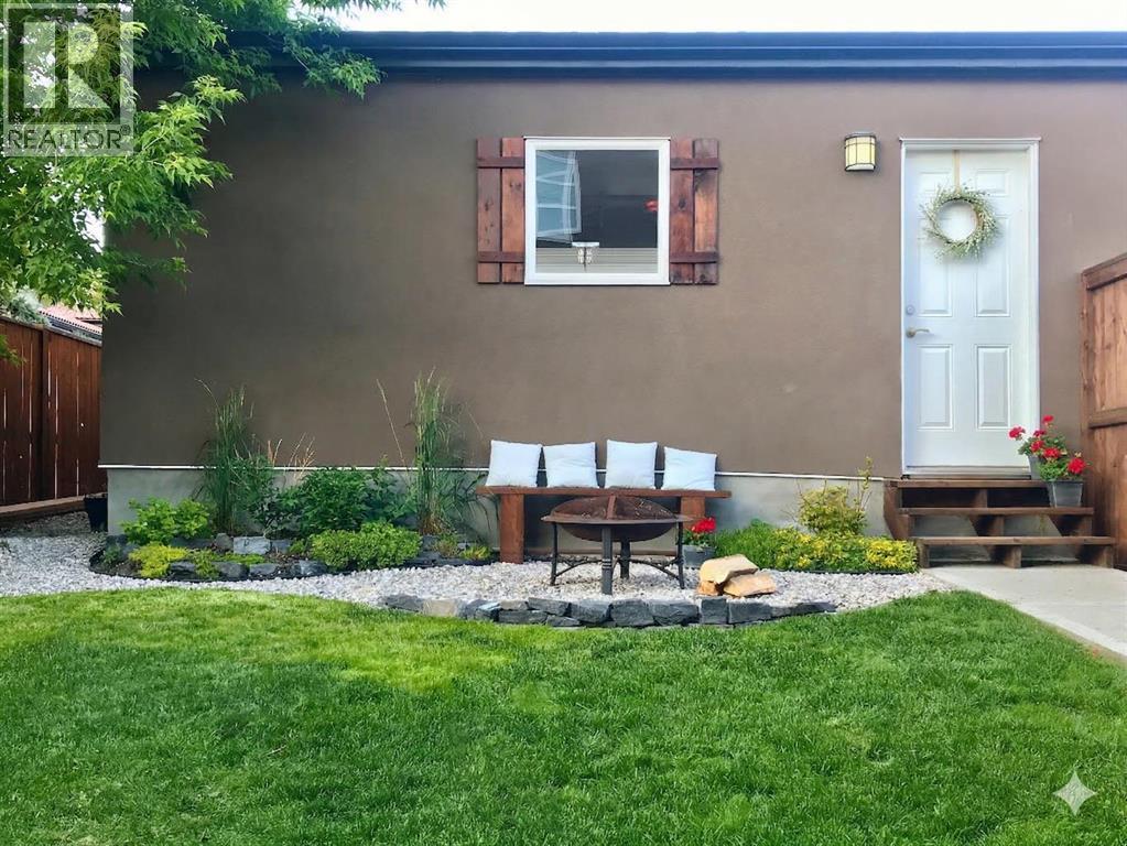 Single Family House for Sale in   Avenue NW Montgomery Calgary 