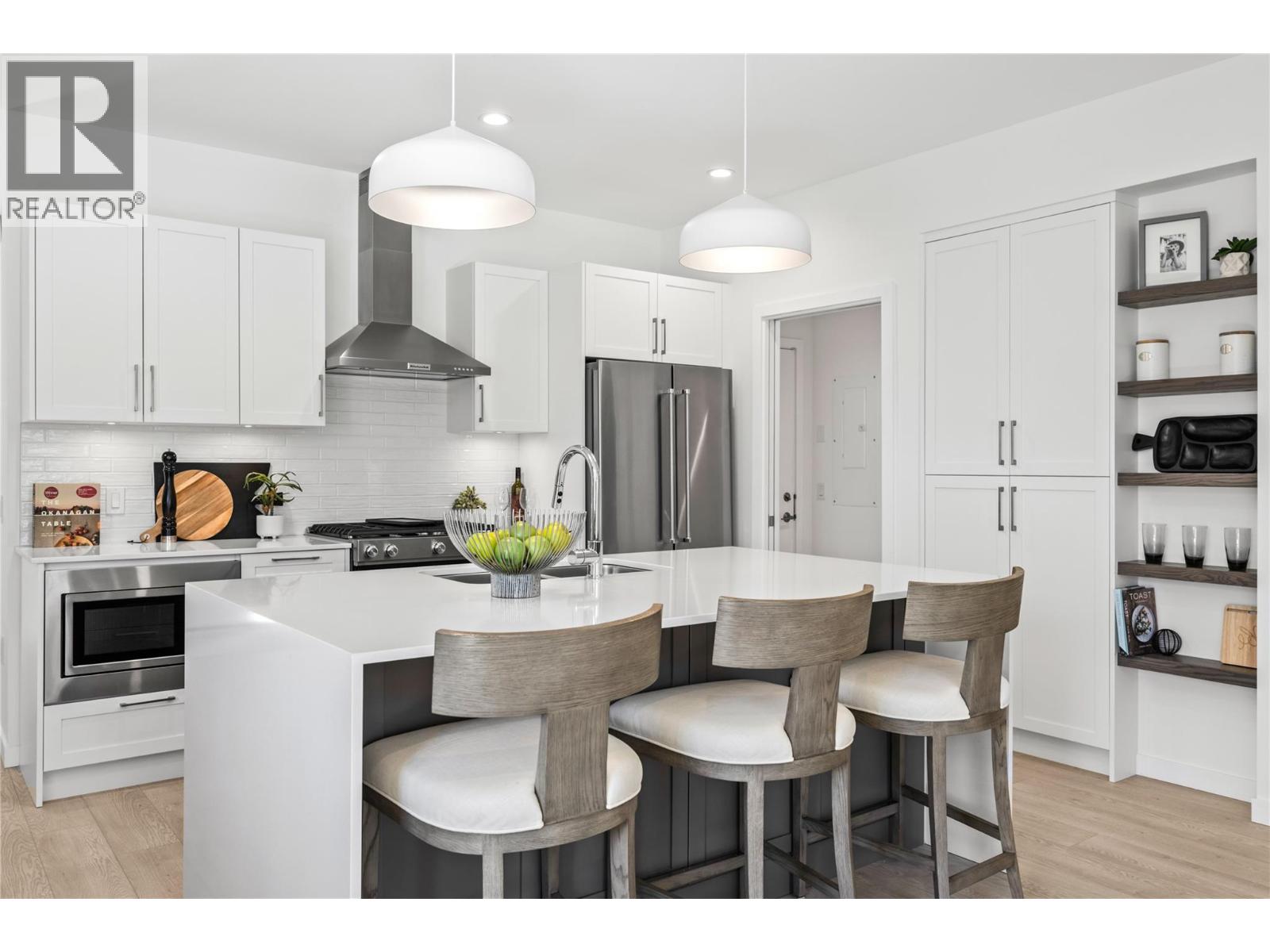 12 1979 Country Club Drive, Kelowna