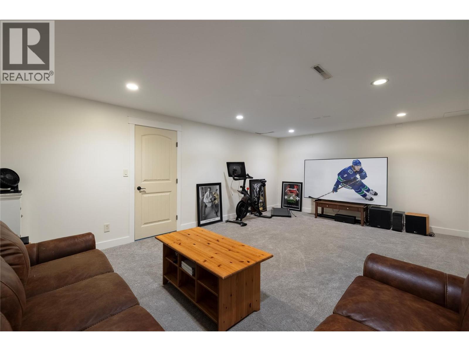 8705 Kalview Drive, Coldstream