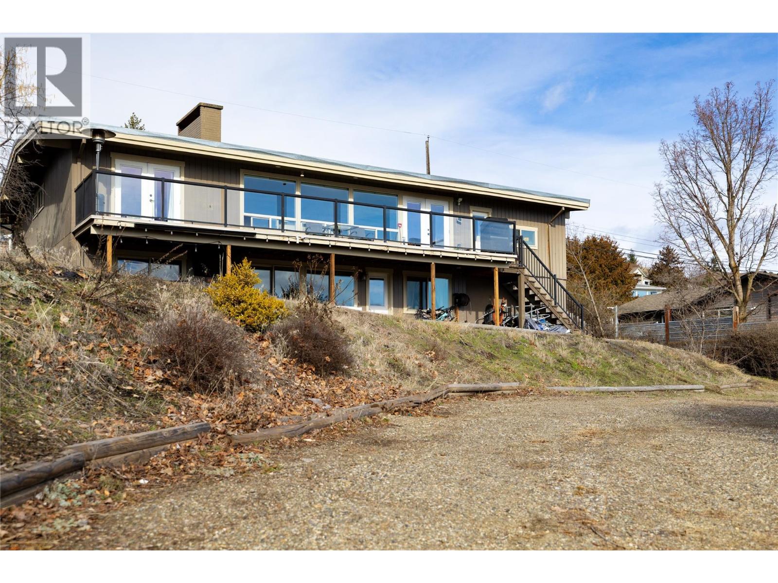 8705 Kalview Drive, Coldstream