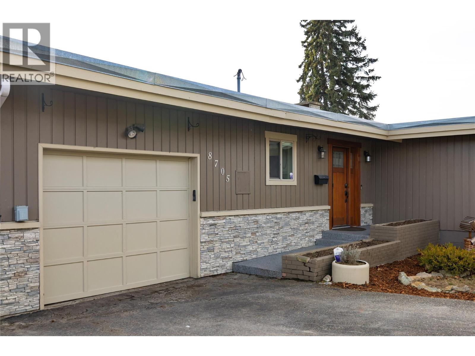 8705 Kalview Drive - 5