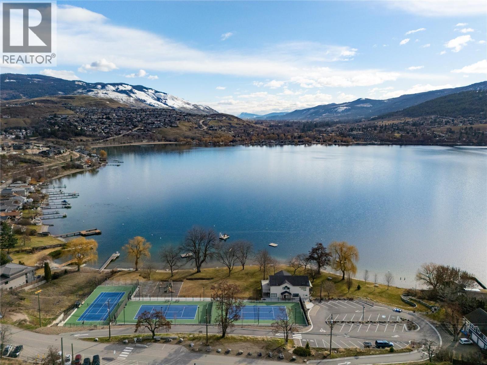 8705 Kalview Drive, Coldstream