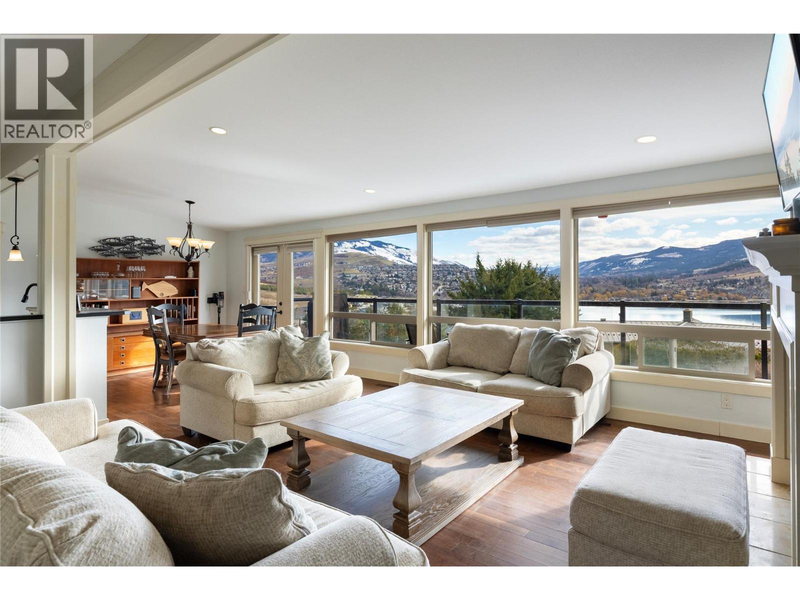 8705 Kalview Drive, Coldstream