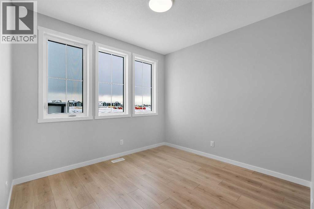 Single Family House for Sale in  Creekview Drive SW Pine Creek Calgary 