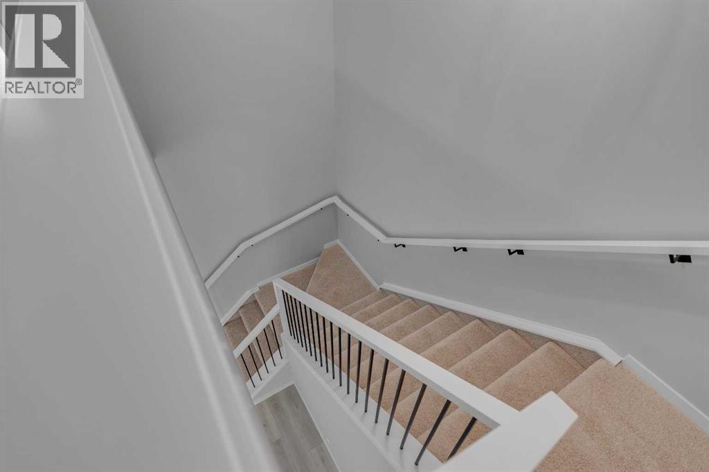 Single Family House for Sale in  Creekview Drive SW Pine Creek Calgary 