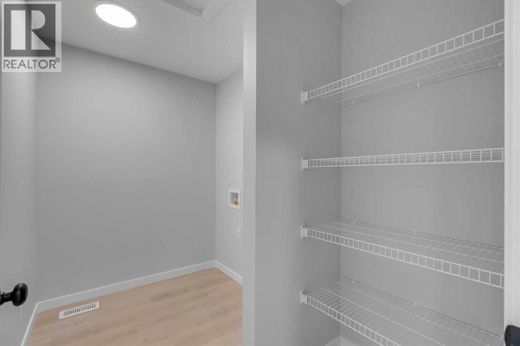 Single Family House for Sale in  Creekview Drive SW Pine Creek Calgary 