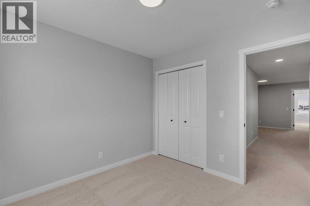 Single Family House for Sale in  Creekview Drive SW Pine Creek Calgary 