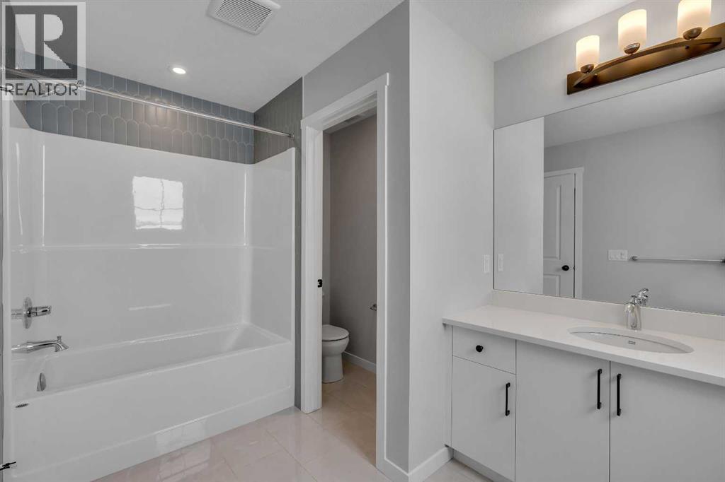 Single Family House for Sale in  Creekview Drive SW Pine Creek Calgary 