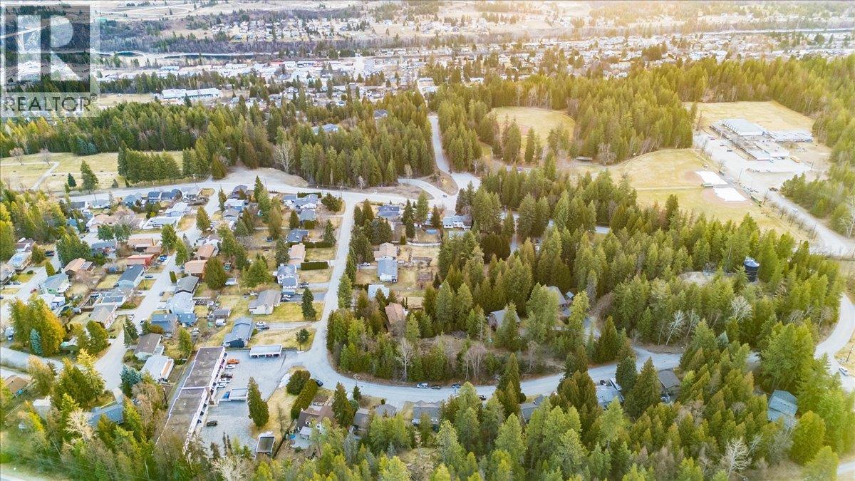 1441 Meadowbrook Drive, Castlegar