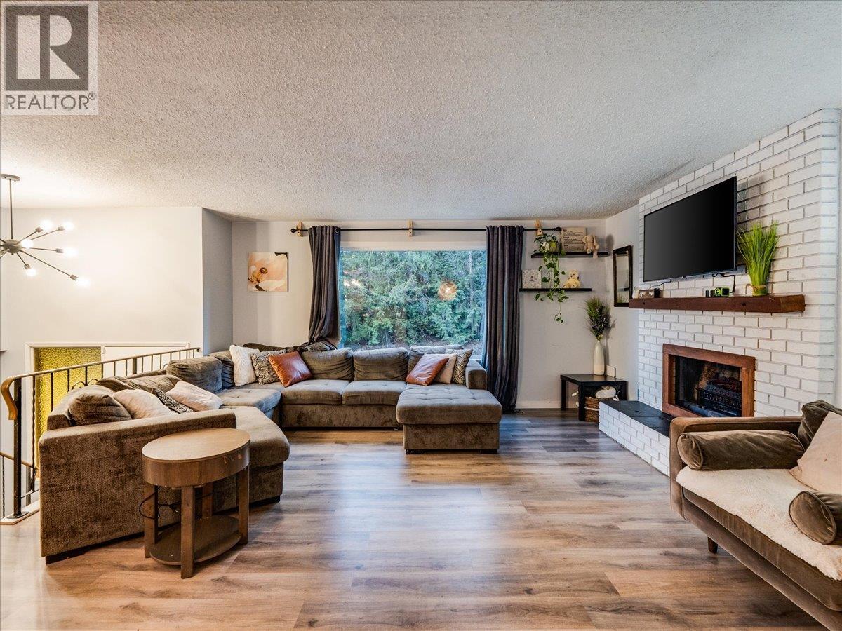 1441 Meadowbrook Drive, Castlegar