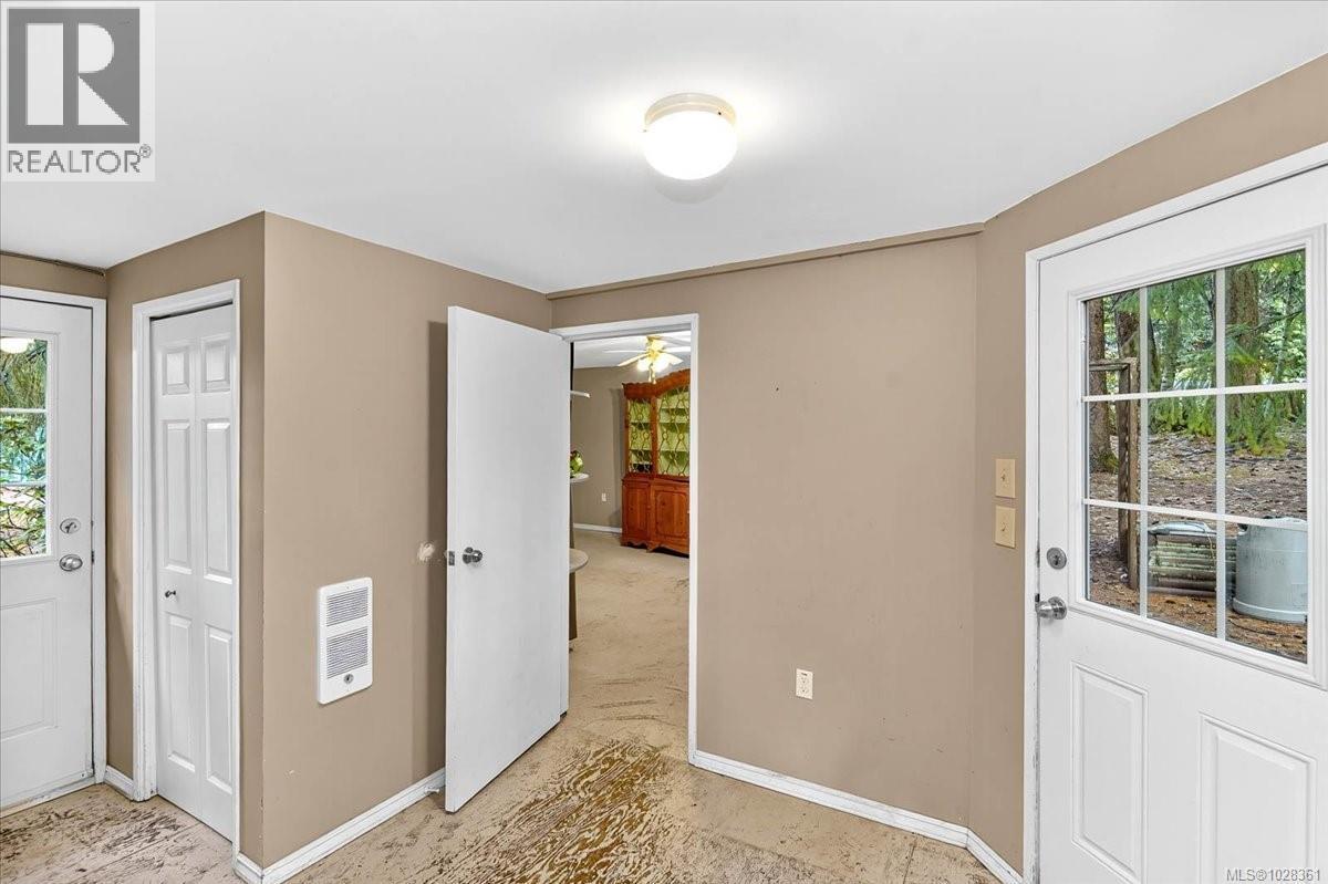 5560 Kitsuksis Rd, Port Alberni