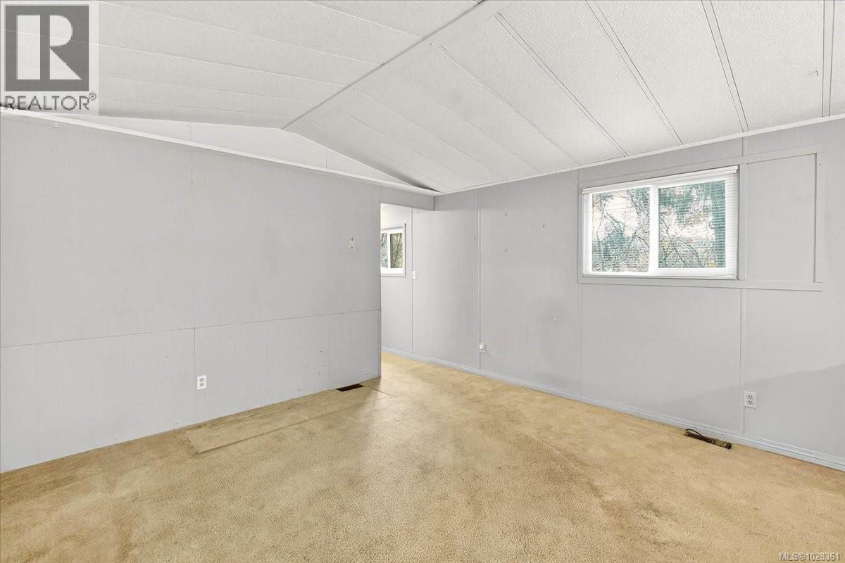 5560 Kitsuksis Rd, Port Alberni