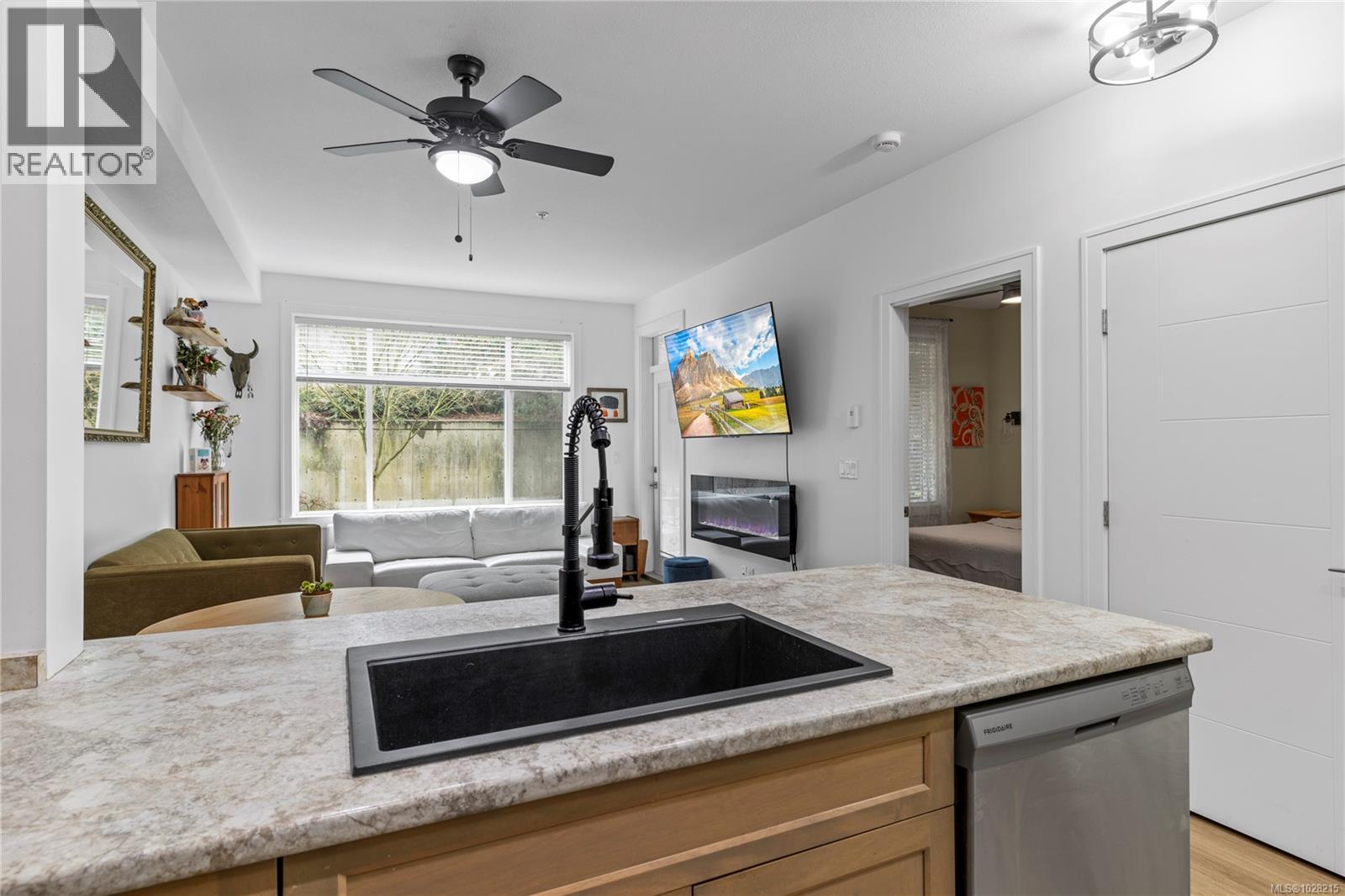 #117 4960 SONGBIRD PL - 19