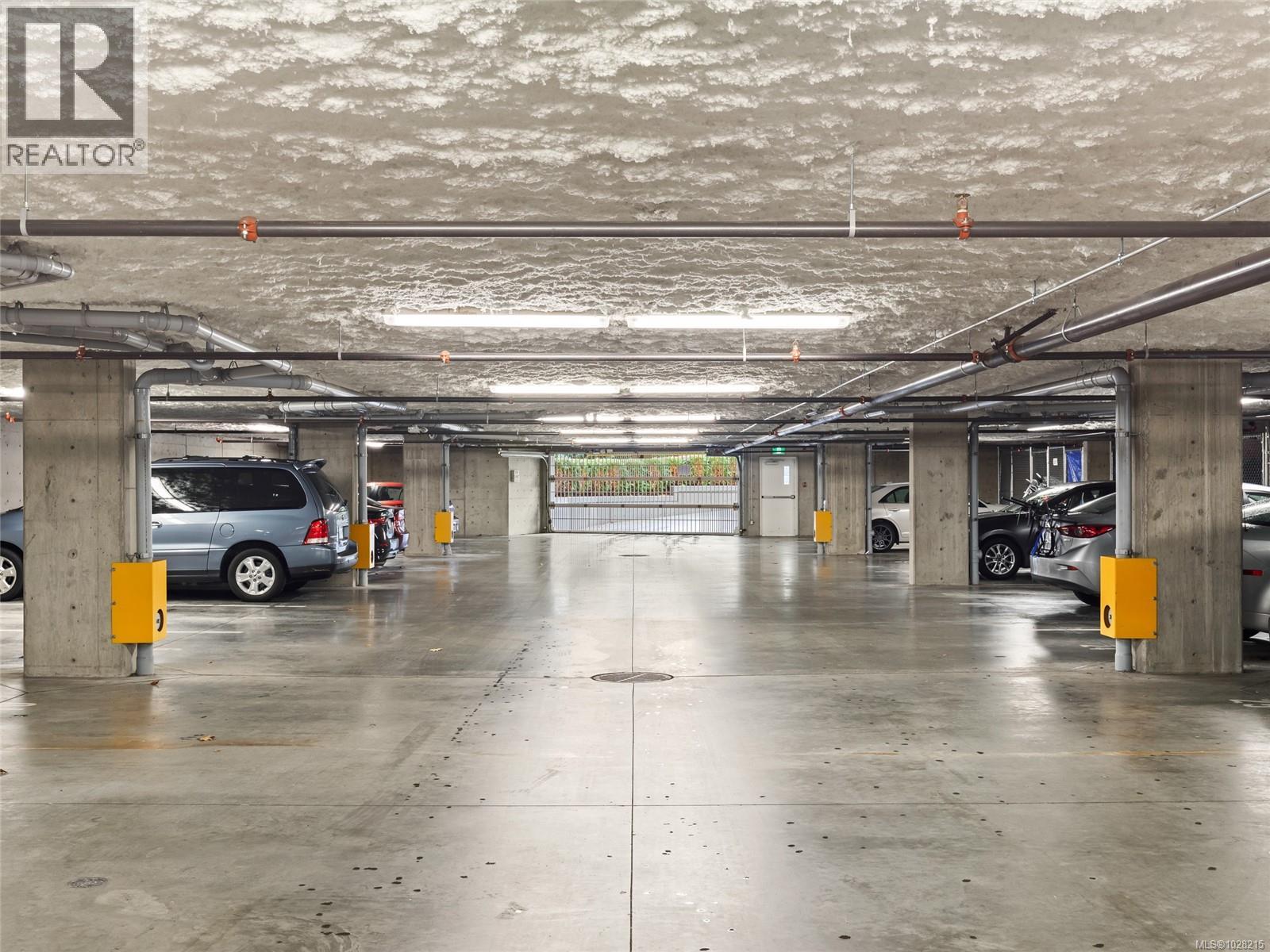 #117 4960 SONGBIRD PL - 33