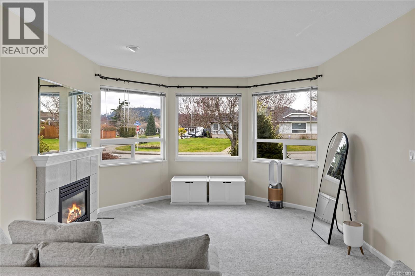 47 Magnolia Dr, Parksville