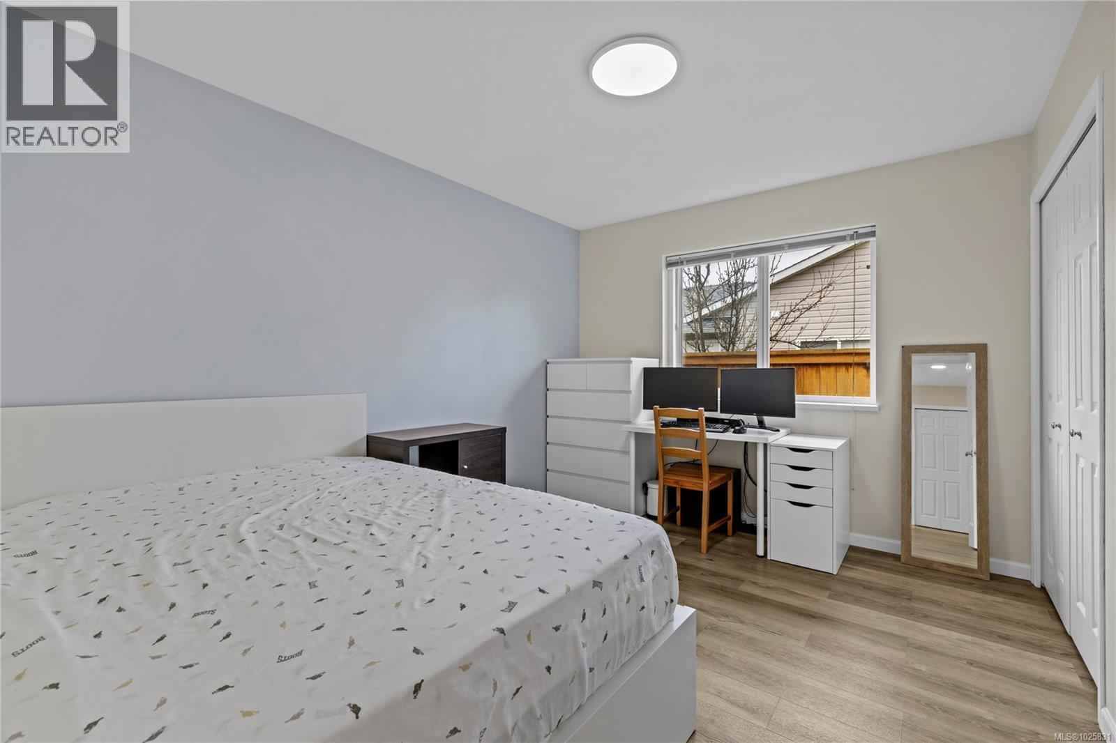 47 Magnolia Dr, Parksville