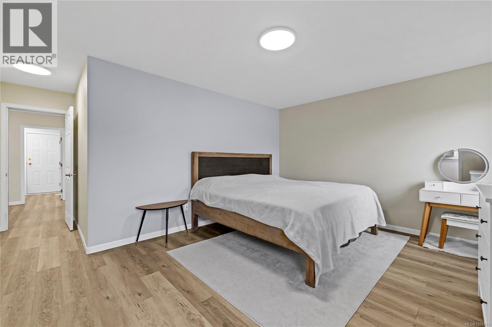 47 Magnolia Dr, Parksville