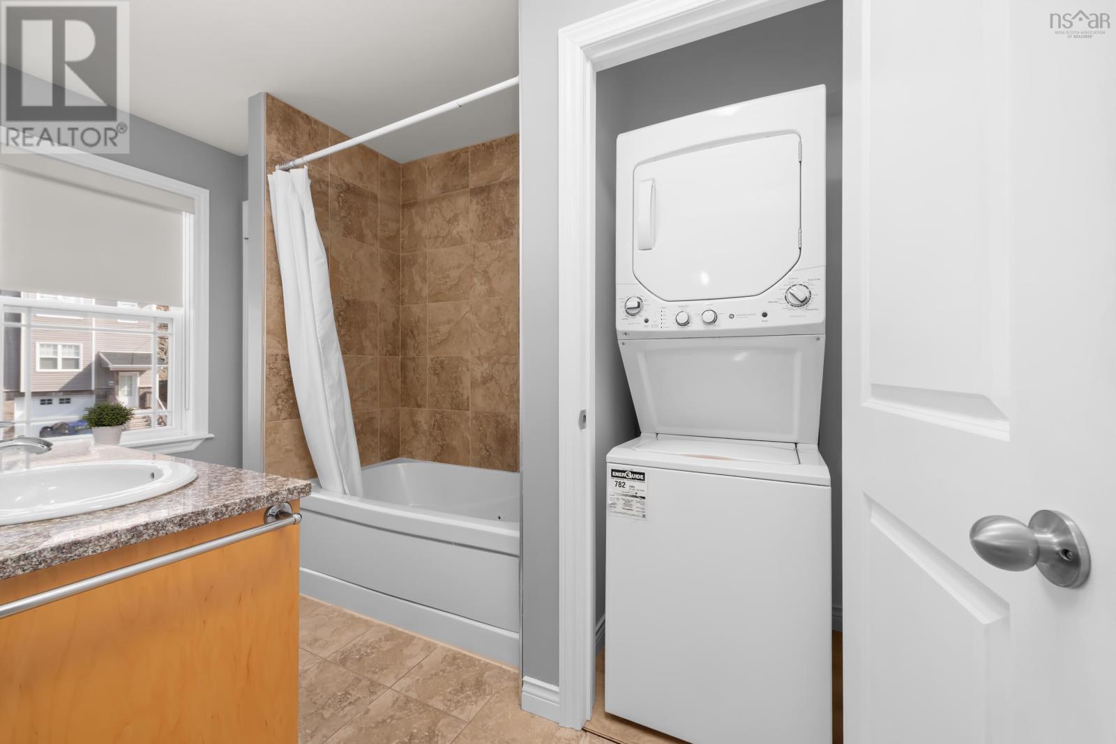 Property 11 of 32 of 92 Nadia Drive