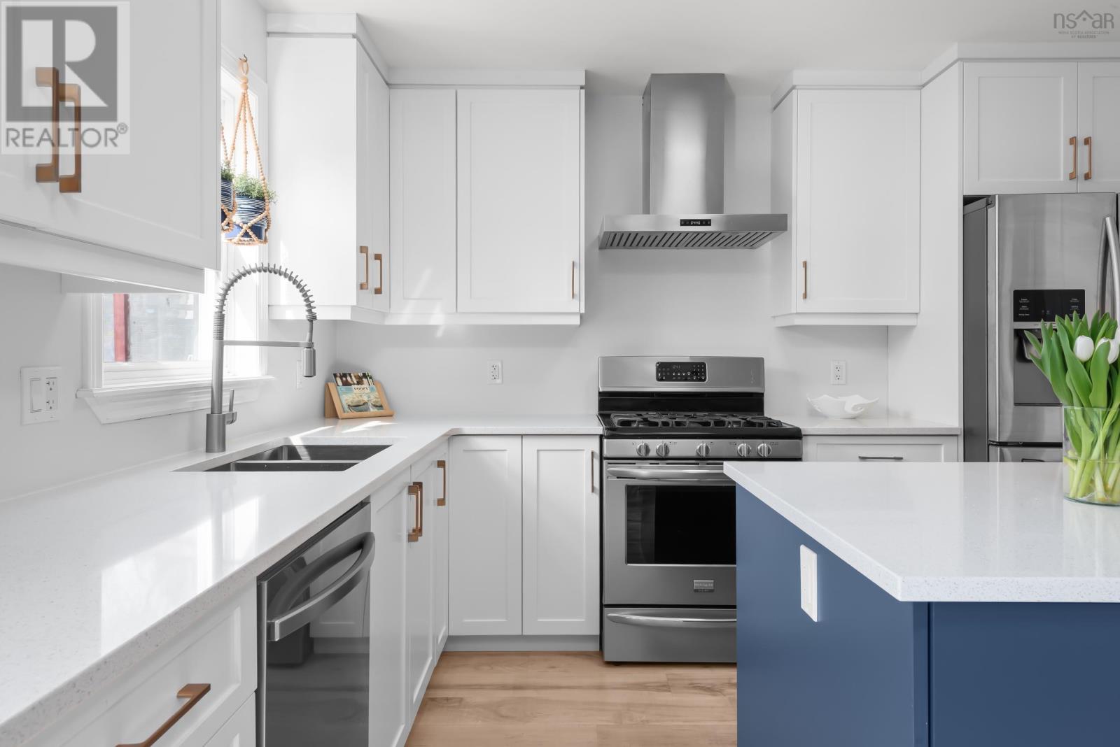 Property 20 of 32 of 92 Nadia Drive