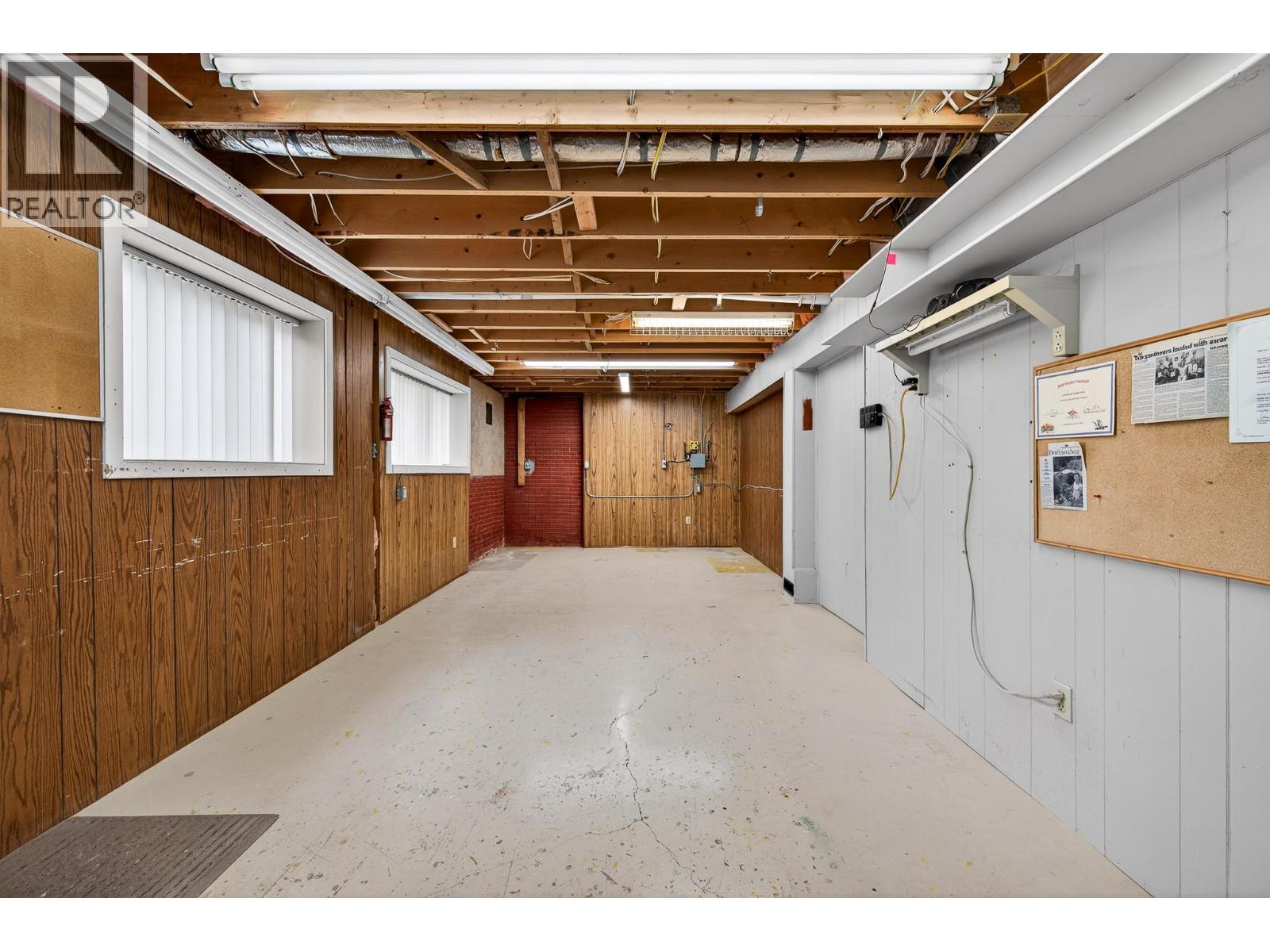 694&696 Lombard Street - 23